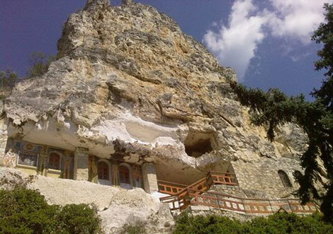 Ивановски-манастир