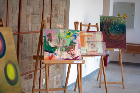 Благотворителна-изложба-Петя