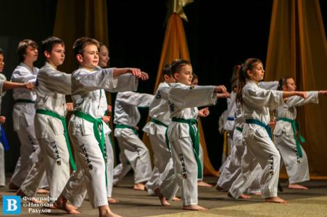 12524071_577960505689801_704010557855195900_n