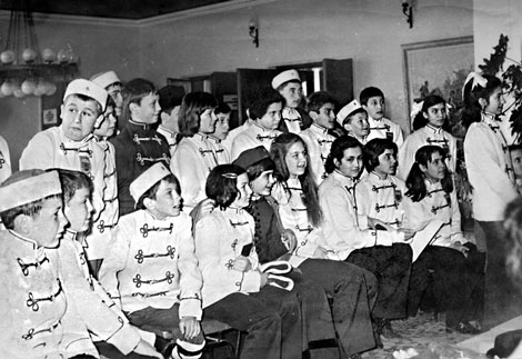 деца-с-унифорим