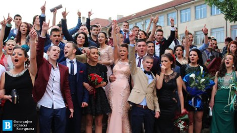 абитуриенти-Н-Бончев-2016