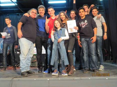 29104223_2037926199822147_8425995110491095040_n