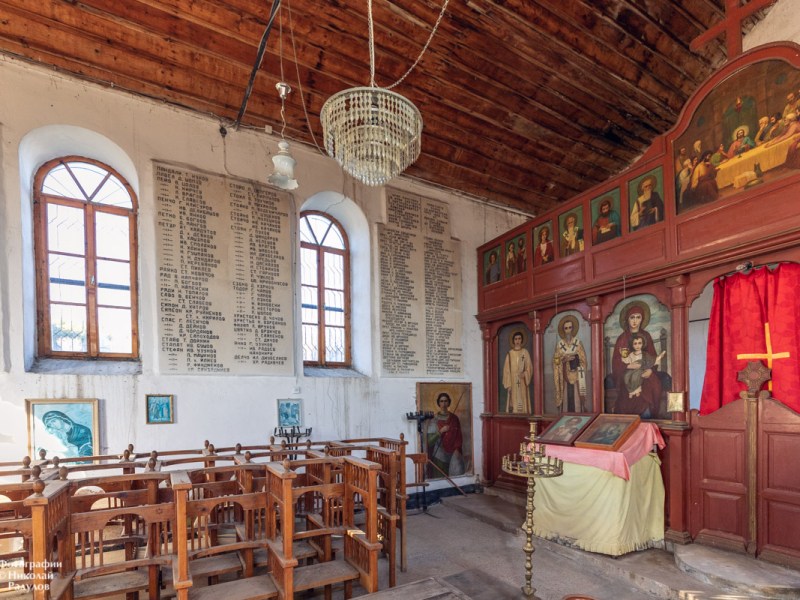 Момчетата скочили за Богоявленския кръст с нова благотворителна инициатива